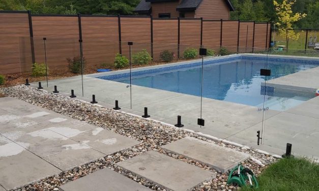 Personalizing Your Pool Space: Customization Options for Frameless Glass Pool Fencing
